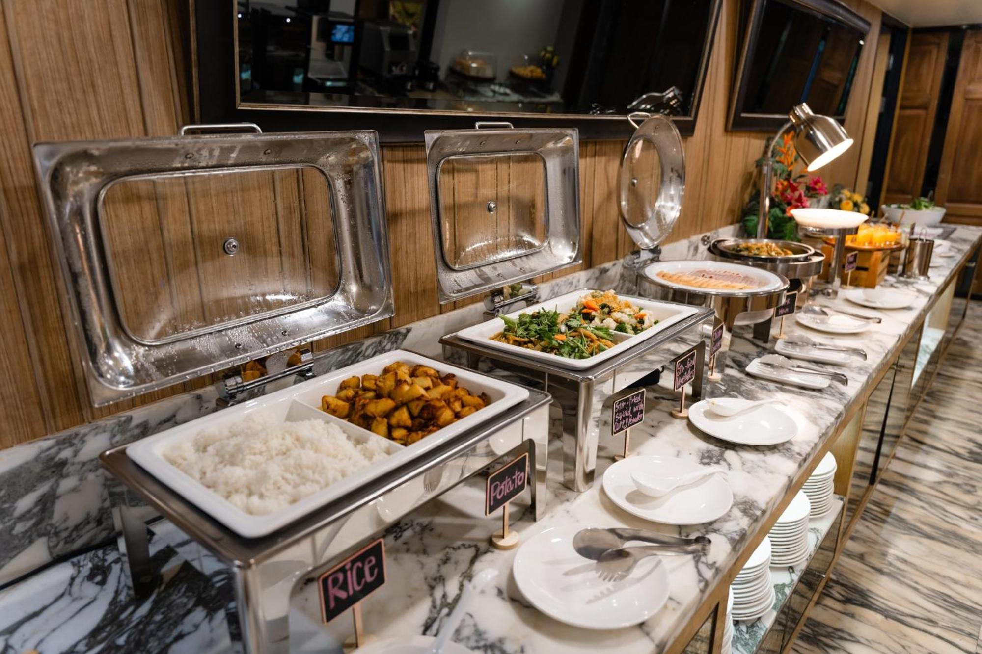 Arcadia Suites Bangkok Kültér fotó